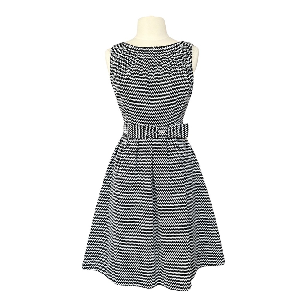 Simple boutique women  Dress Square Sleeveless Checkered , size S